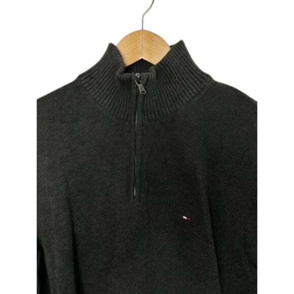 Tommy Hilfiger Gray Long Sleeve 1/4 Zip Pullover Sweater Men's Large - Picture 2 of 6